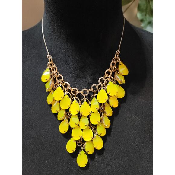 Women's Yellow Teardrop Statement Necklace Adjustable Chain Lock Fashion Jewelry - Picture 1 of 6